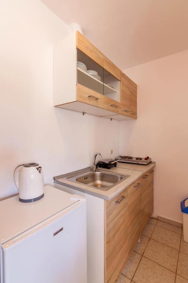 Anatoli Lygaria Apartments On The Beach リガリア エクステリア 写真