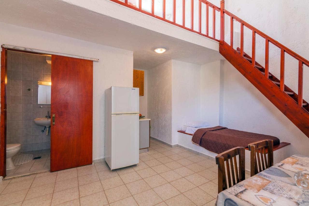 Anatoli Lygaria Apartments On The Beach リガリア エクステリア 写真