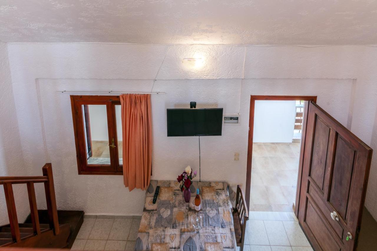 Anatoli Lygaria Apartments On The Beach リガリア エクステリア 写真