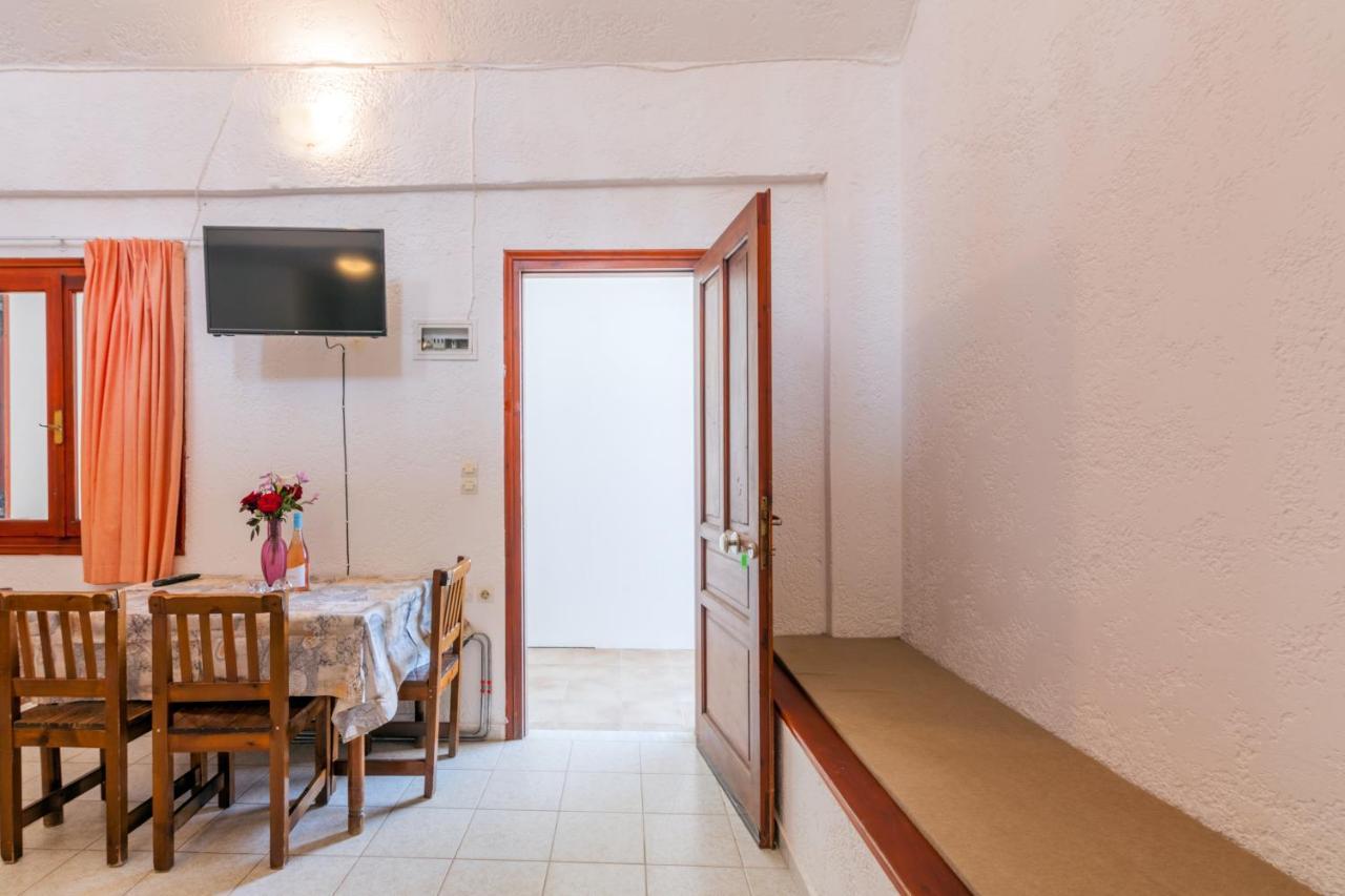 Anatoli Lygaria Apartments On The Beach リガリア エクステリア 写真
