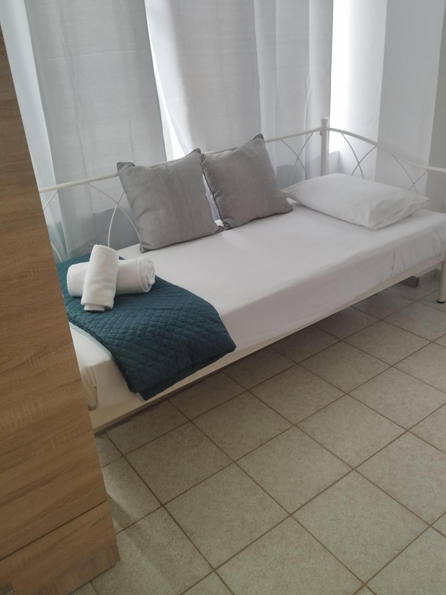 Anatoli Lygaria Apartments On The Beach リガリア エクステリア 写真